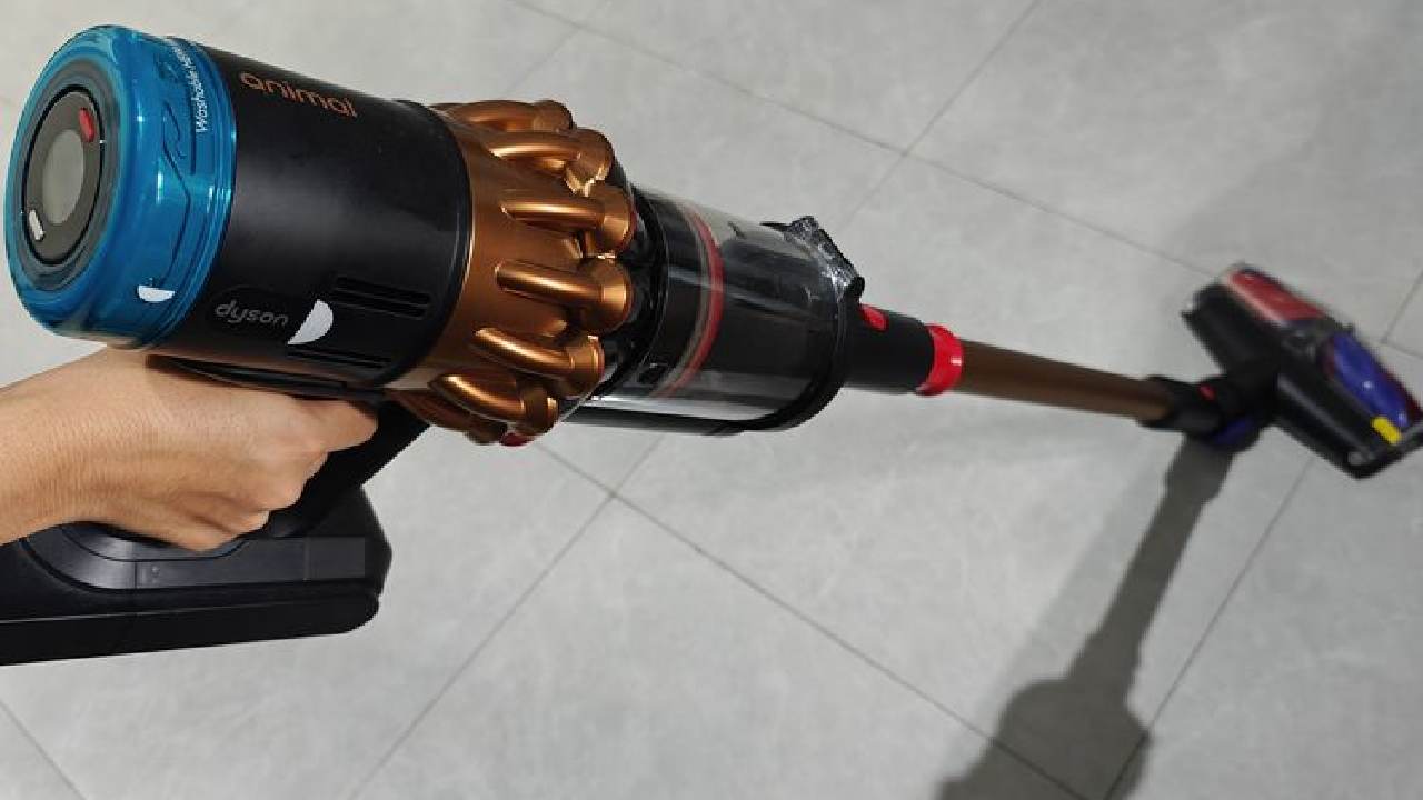 Dyson V16 Piston Animal: Vacuum Nirkabel Premium dengan Sedotan Kencang dan Suara yang Tetap Sopan